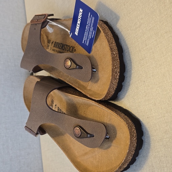 Birkenstock Gizeh, Women's Brown Sandals. w9, 40. - Picture 2 of 4
